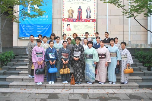 『世界の衣装たち』・神戸
