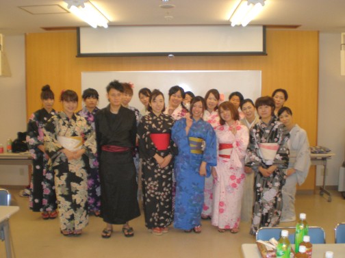 浴衣の着せ付け-旭川荘