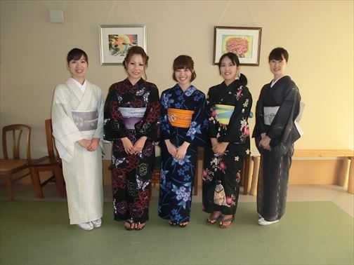 浴衣の着せ付け-旭川荘
