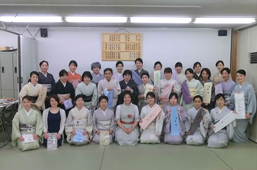 半衿・帯留 絵付け教室