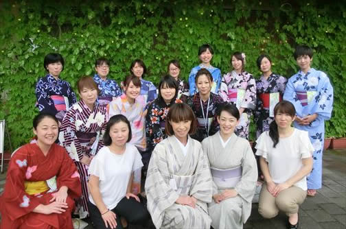 浴衣の着せ付け-旭川荘