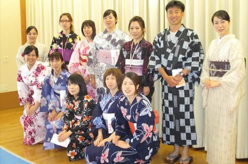 浴衣の着せ付け-旭川荘